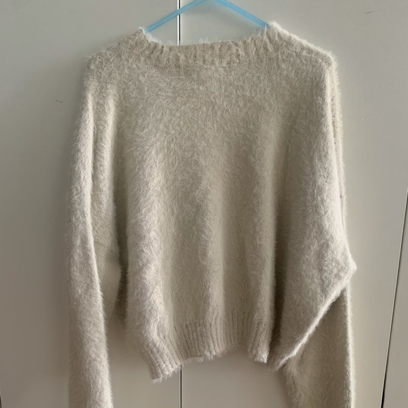 SOLD Motel Rocks fuzzy sweater - Picture 3 of 3